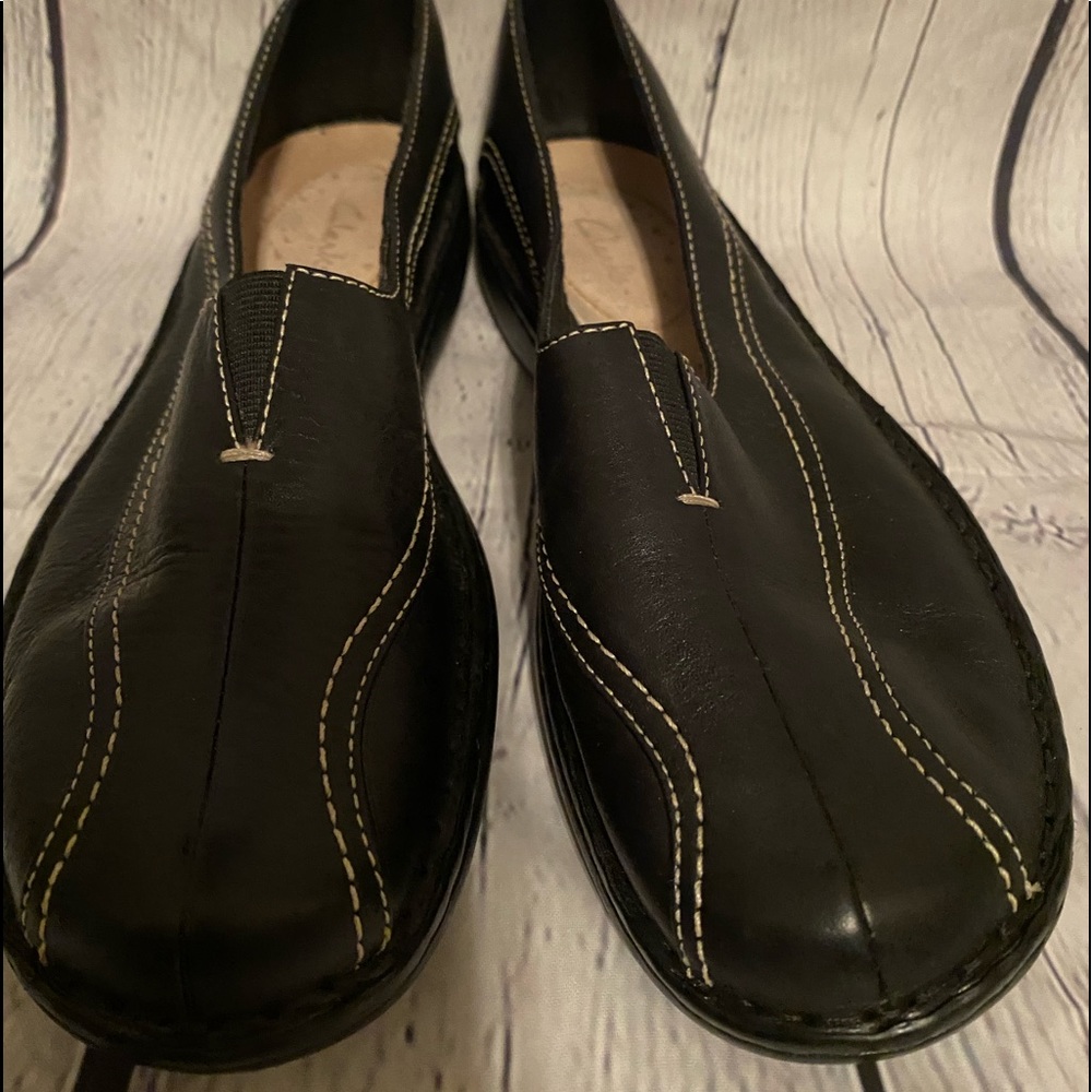 Clarks Women Cora Poppy Loafers 👞